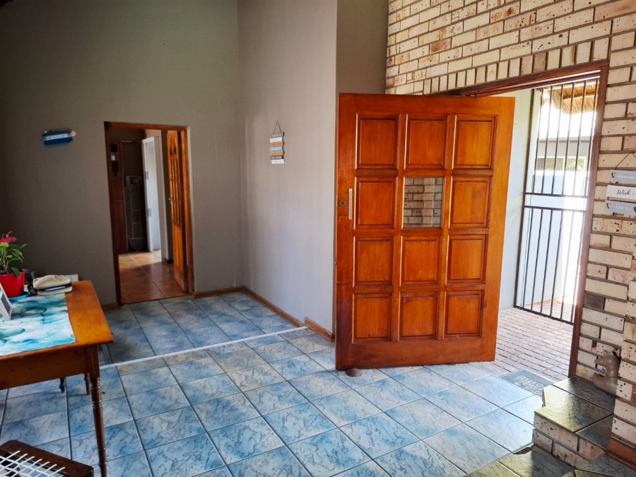 4 Bedroom Property for Sale in Pellissier Free State